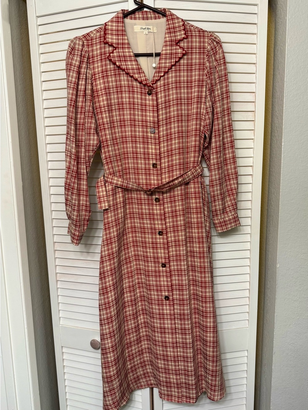 Simple Retro - Vintage-Inspired Red Plaid Button-Front Dress with Belt